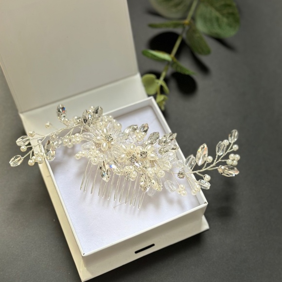 Pearl  Crystal Bridal Headband Side Wedding Headpiece Floral Bridal Headband - Picture 2 of 4